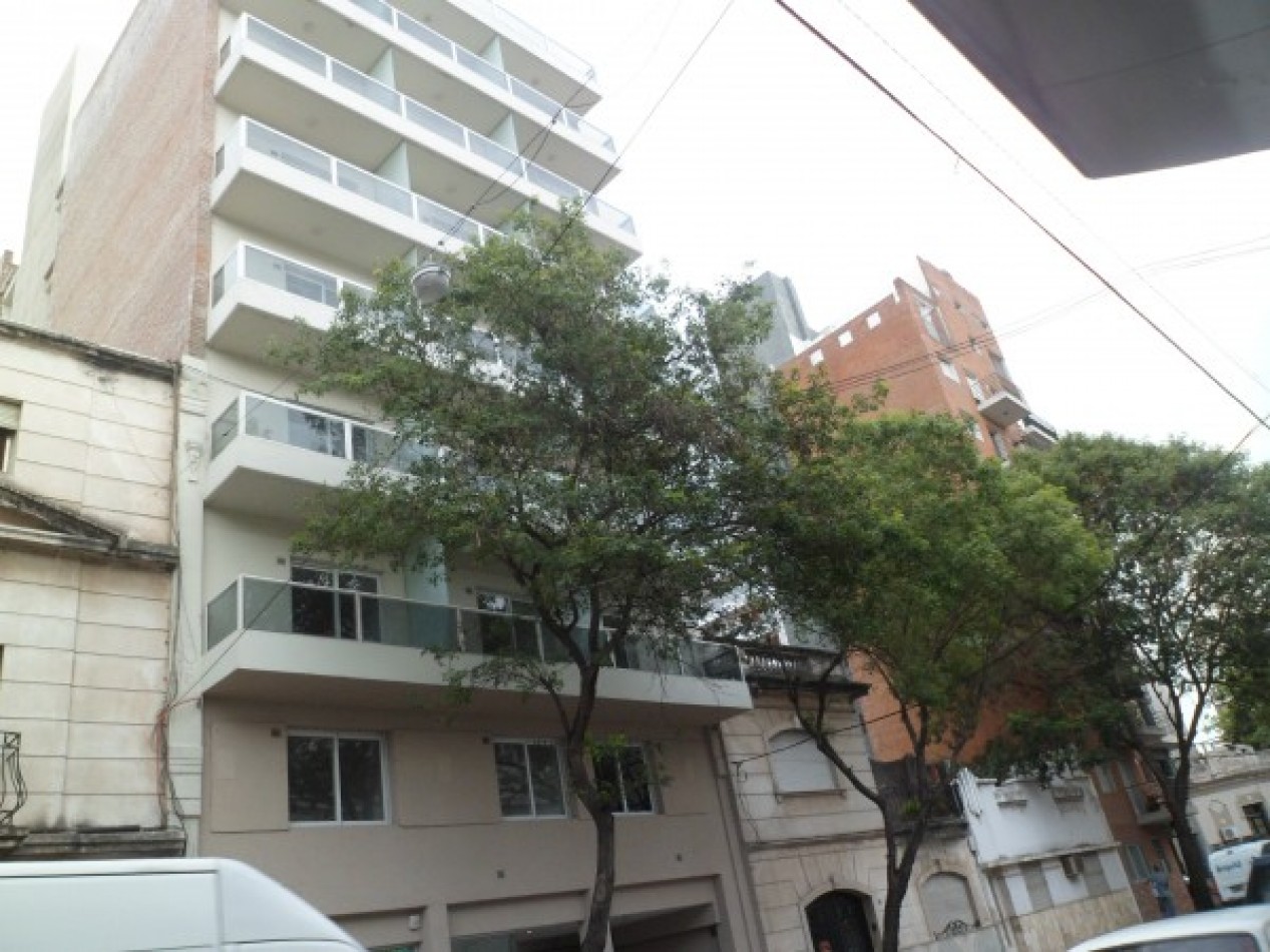 MB Negocios Inmobiliarios vende Zeballos 475, externo, balcon