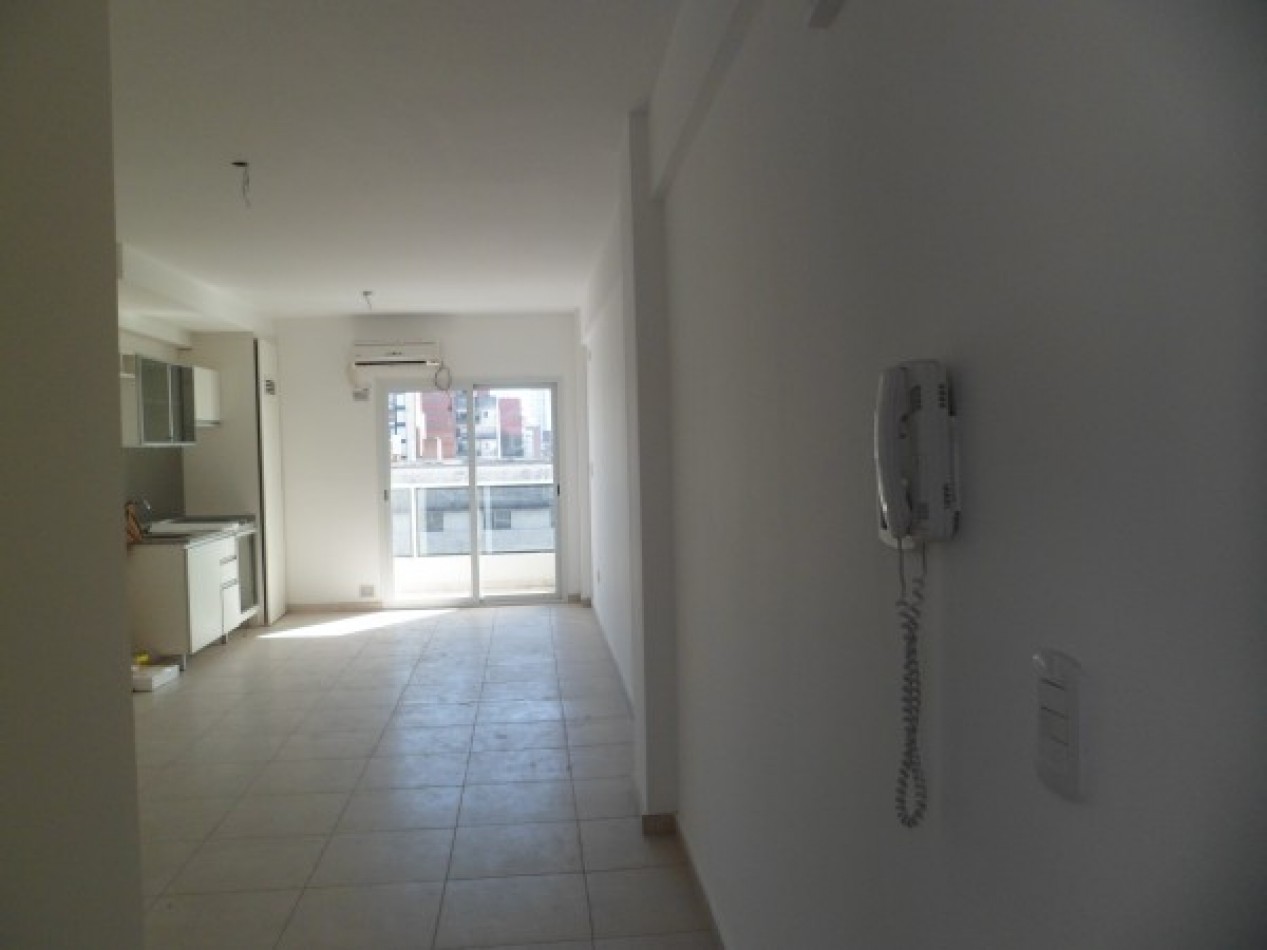 MB Negocios Inmobiliarios vende Zeballos 475, externo, balcon